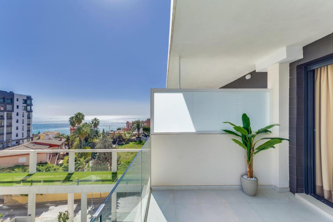 & - Premium Apartment