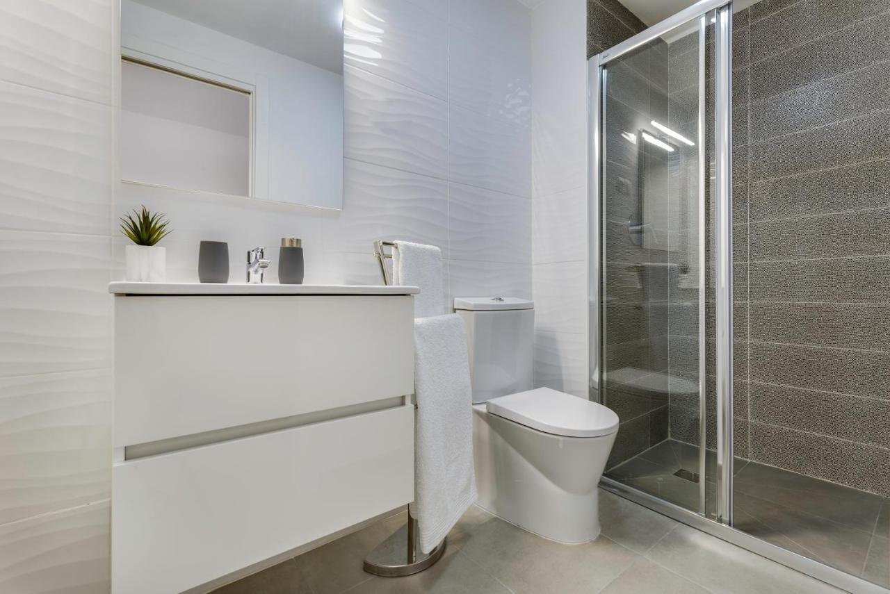 & - Premium Apartment